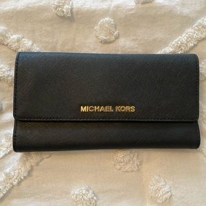 Michael Kors continental wallet